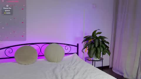 kimbeerlou online show from December 2025 06:43:02 AM