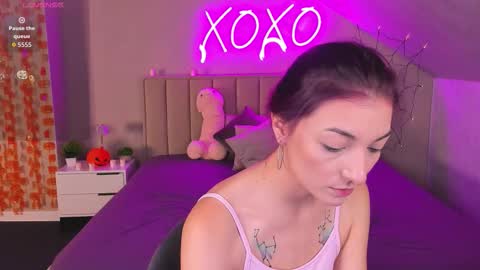 kimberlly_smith online show from November 2025 01:49:02 AM