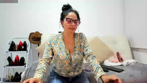 Snapshot of kimberlybirdhot chatting on July 2026 12:35:02 AM Kimberly online show from July 2026 12:35:02 AM
