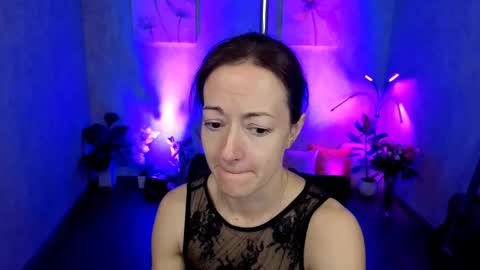 Kimberly online show from March 2025 04:33:02 PM