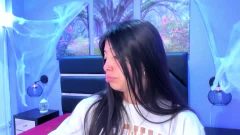 Snapshot of kimberlyvillalobos chatting on November 2025 11:43:01 AM Kimberly Villalobos online show from November 2025 11:43:01 AM