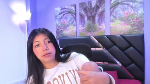 Snapshot of kimberlyvillalobos chatting on November 2025 11:32:02 AM Kimberly Villalobos online show from November 2025 11:32:02 AM