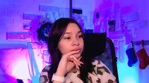 kimclarks online show from December 2025 06:31:01 AM