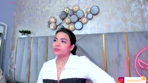  KIM  online show from September 2025 02:59:01 AM