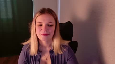 Snapshot of kimevanss chatting on July 2026 05:58:01 AM KimEvanss online show from July 2026 05:58:01 AM