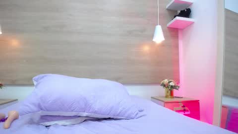 Kimi Kohh online show from March 2026 01:17:02 PM