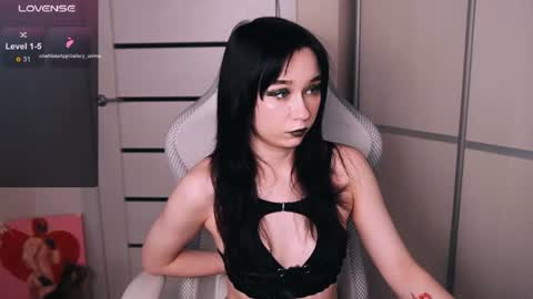 Snapshot of kimiko_luv chatting on June 2026 05:42:02 AM Kimiko online show from June 2026 05:42:02 AM