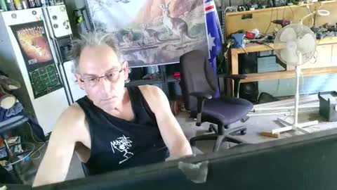 kimintheshed online show from April 2026 04:34:01 AM