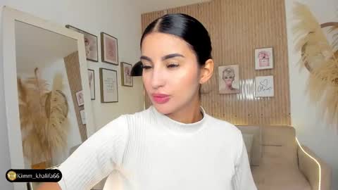 Snapshot of kimm_khalifa chatting on January 2025 05:30:01 PM Kim online show from January 2025 05:30:01 PM