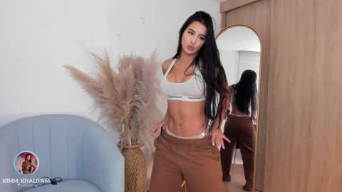 Snapshot of kimm_khalifa chatting on October 2025 11:35:01 PM Kim online show from October 2025 11:35:01 PM