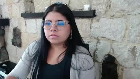 Snapshot of kimmy_kimmy_ chatting on January 2025 03:58:01 PM Kimmy online show from January 2025 03:58:01 PM