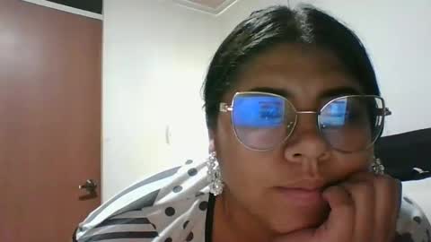 Snapshot of kimmy_kimmy_ chatting on January 2025 04:15:01 AM Kimmy online show from January 2025 04:15:01 AM