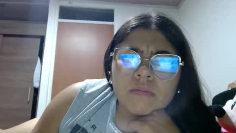 Snapshot of kimmy_kimmy_ chatting on October 2025 03:28:02 AM Kimmy online show from October 2025 03:28:02 AM