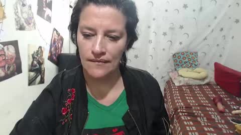 Snapshot of kimmy_sander1 chatting on January 2025 09:45:01 PM Kimmy online show from January 2025 09:45:01 PM