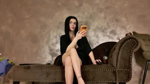 Kim Wilmes online show from February 2026 07:09:02 AM