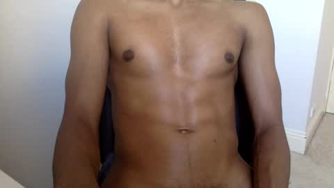 Snapshot of kinda_horny_right_now chatting on January 2025 04:07:01 AM Isaac online show from January 2025 04:07:01 AM