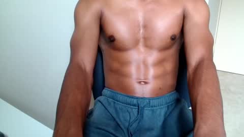 Snapshot of kinda_horny_right_now chatting on February 2025 01:14:02 AM Isaac online show from February 2025 01:14:02 AM