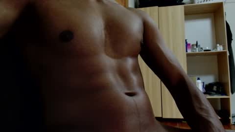 Snapshot of kinda_horny_right_now chatting on October 2025 01:31:02 PM Isaac online show from October 2025 01:31:02 PM