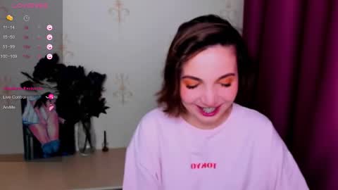 Hazel online show from October 2025 08:12:01 AM