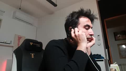 Snapshot of king7045 chatting on December 2024 08:00:02 AM king7045 online show from December 2024 08:00:02 AM