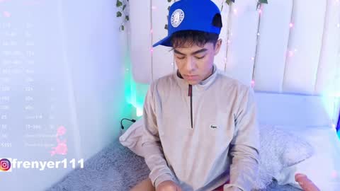 king  help me reach 100 likes online show from January 2025 08:36:02 PM