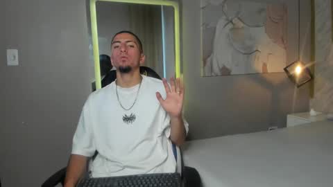 Snapshot of king_dante_ chatting on December 2024 09:06:02 PM King Dante online show from December 2024 09:06:02 PM