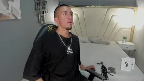 Snapshot of king_dante_ chatting on December 2024 05:31:01 PM King Dante online show from December 2024 05:31:01 PM