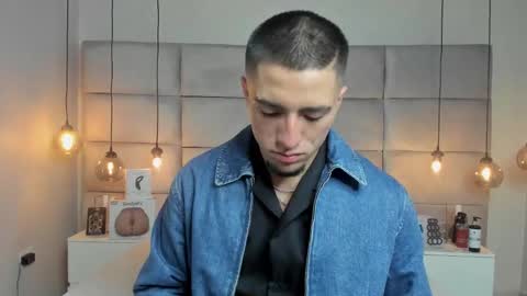 Snapshot of king_dante_ chatting on February 2025 09:54:01 PM King Dante online show from February 2025 09:54:01 PM