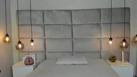 Snapshot of king_dante_ chatting on February 2025 09:09:01 PM King Dante online show from February 2025 09:09:01 PM
