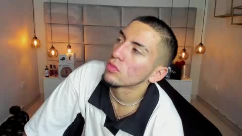 Snapshot of king_dante_ chatting on February 2025 08:09:02 PM King Dante online show from February 2025 08:09:02 PM