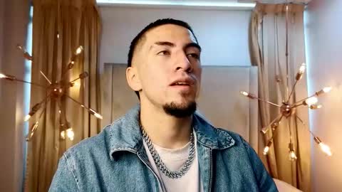 Snapshot of king_dante_ chatting on September 2025 02:11:01 PM King Dante online show from September 2025 02:11:01 PM