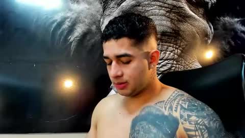 Angel Falconer online show from November 2025 02:21:01 AM