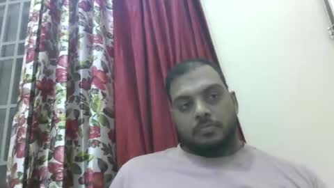 kingalpines1 online show from May 2026 05:53:02 PM