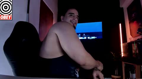 King Bear online show from November 2025 10:15:02 AM