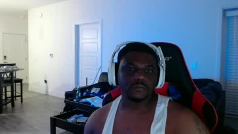 kingbell3489 online show from June 2026 02:24:02 AM