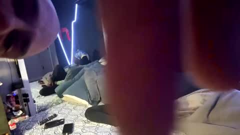 Snapshot of kingemul chatting on November 2025 09:11:02 AM Emul King online show from November 2025 09:11:02 AM