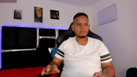 Snapshot of kingg_jay chatting on May 2026 11:40:01 AM kingg_jay online show from May 2026 11:40:01 AM