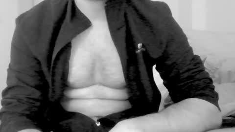 Snapshot of kingindisguise69 chatting on February 2025 05:07:01 PM kingindisguise69 online show from February 2025 05:07:01 PM