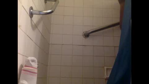 Snapshot of kinglibra420 chatting on October 2025 08:28:01 AM loyal fuck online show from October 2025 08:28:01 AM