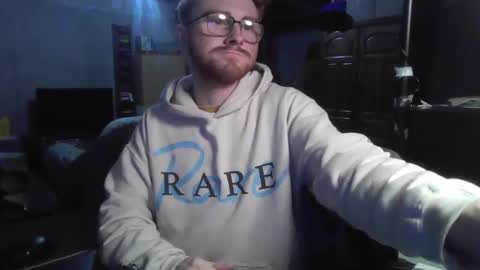 Snapshot of kingoffootfetish chatting on February 2025 08:18:01 AM Master  King Tommy online show from February 2025 08:18:01 AM
