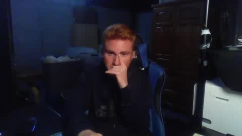 Snapshot of kingoffootfetish chatting on September 2025 05:31:01 AM Master  King Tommy online show from September 2025 05:31:01 AM