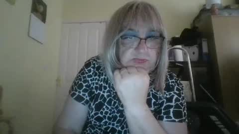 Snapshot of kingwillywoo chatting on July 2026 07:35:02 PM Cynthia Pvc lips online show from July 2026 07:35:02 PM