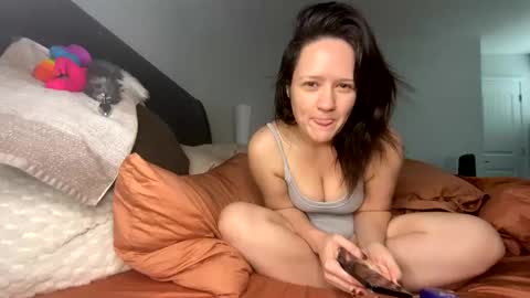 Snapshot of kinkbitch25 chatting on March 2025 03:42:02 PM Kinkbitch online show from March 2025 03:42:02 PM