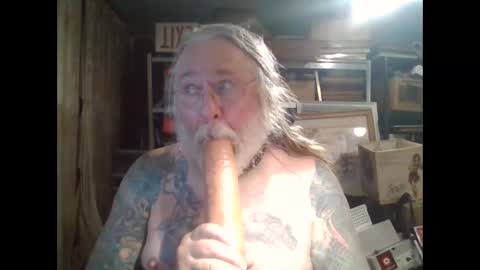 Snapshot of kinktattoos1369 chatting on December 2024 05:23:02 AM kinktattoos6969 online show from December 2024 05:23:02 AM