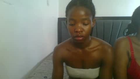 kinky_aria online show from December 2025 08:25:01 PM