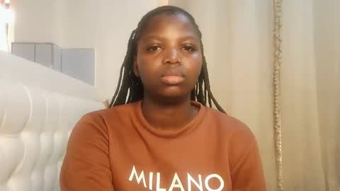 Lola online show from April 2026 01:30:01 PM