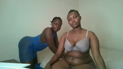 Snapshot of kinky_roey chatting on March 2025 11:54:02 PM kinky_roey online show from March 2025 11:54:02 PM