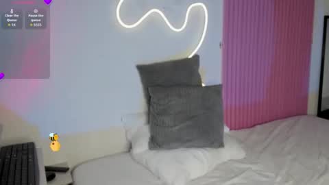 kinky yeyns online show from October 2025 11:51:02 PM