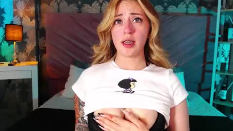  Sara  online show from March 2026 08:01:01 PM