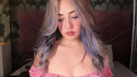  Sara  online show from April 2026 05:07:02 PM